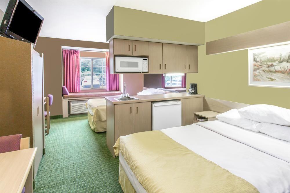 Quality Inn & Suites Maggie Valley Extérieur photo